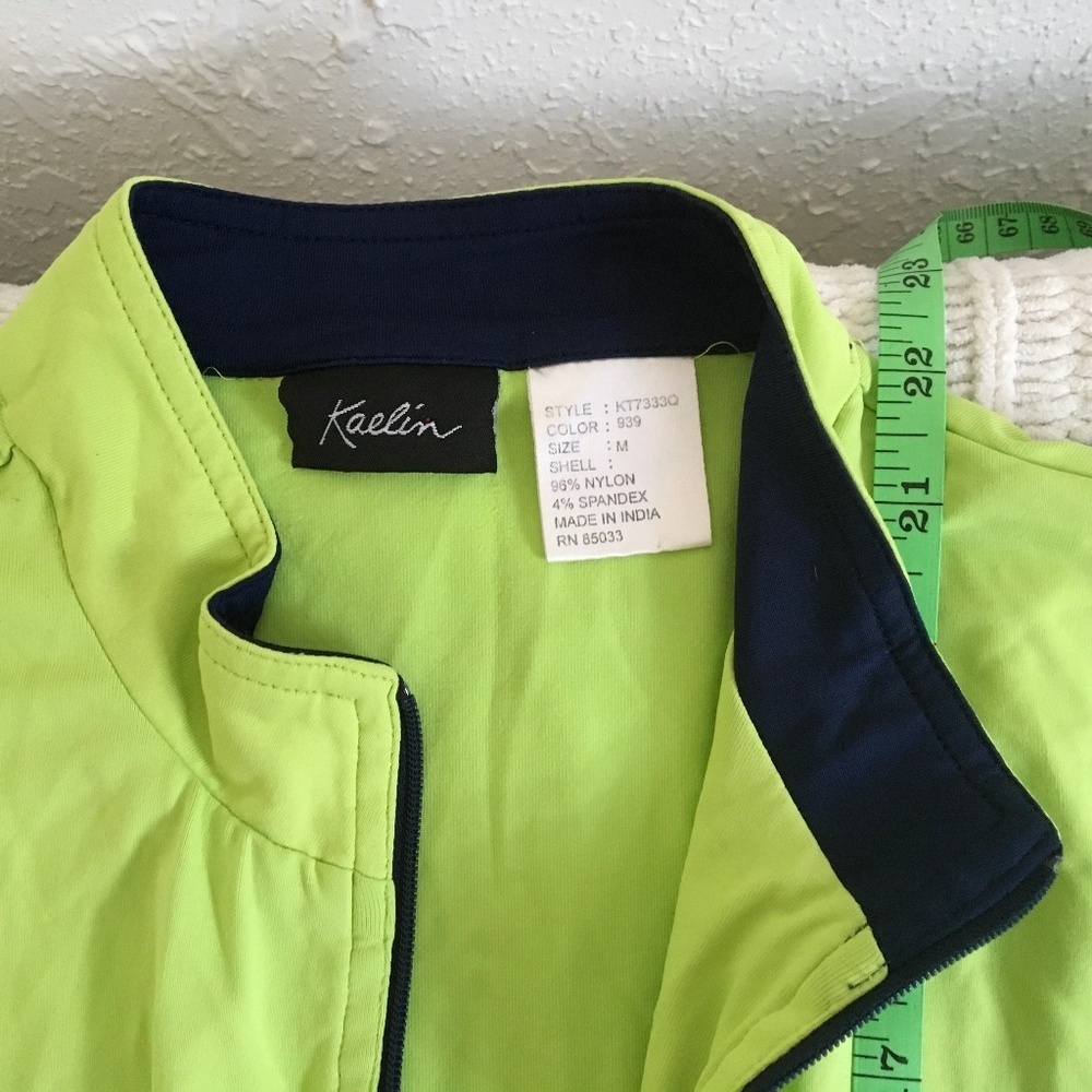 KAELIN STRETCH ZIPPER JACKET WITH FRONT POCKETS, ZIPPER MISSING. SIZE MEDIUM